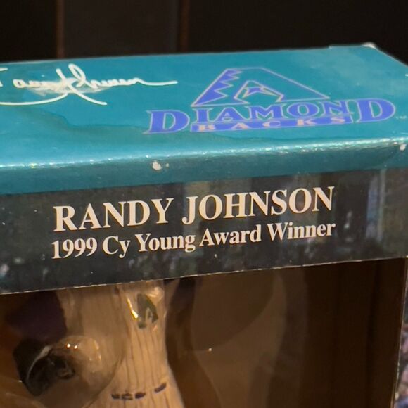NEW IN BOX! Vintage 90s Hartland Cy Young Award Randy Johnson #51 Figure 4 of 4 - Picture 3 of 9